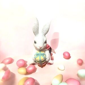 Cupcakes and cashmere Easter decor